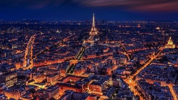Parigi: dal 2022 stop auto in centro. La situazione in Europa e in Italia