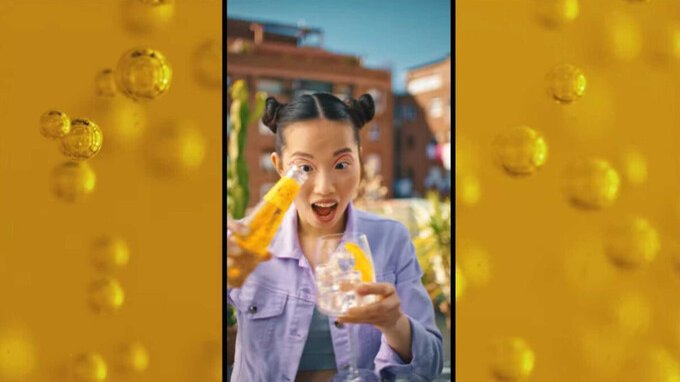 Crodino, il nuovo spot parla alla GenZ