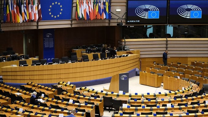 Gli squilibri macroeconomici nell'UE, spiegati bene