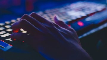 Come fare lo schwa (e capovolta) sulla tastiera