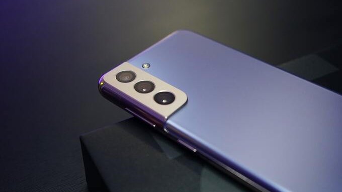 Risparmiatevi il Galaxy S26 Ultra. Questo telefono Samsung è la scelta più intelligente