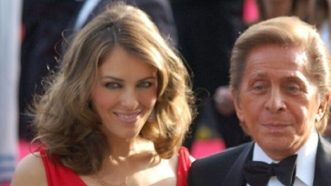 Eredità Valentino, rispunta un nipote dello stilista. Ma la famiglia nega la parentela