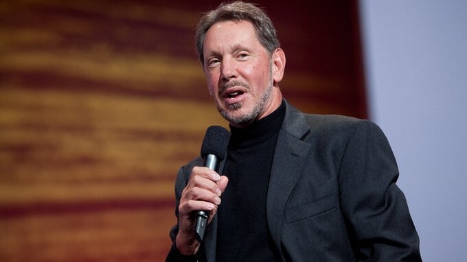 Larry Ellison ha speso quasi 10 milioni di dollari per otto case in Florida. Servono a ospitare il personale di casa