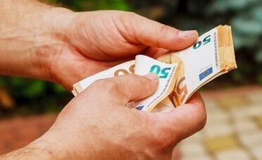 Quanto rendono oggi €30.000 sul reddito fisso, tra BTP e buoni fruttiferi o conto deposito?
