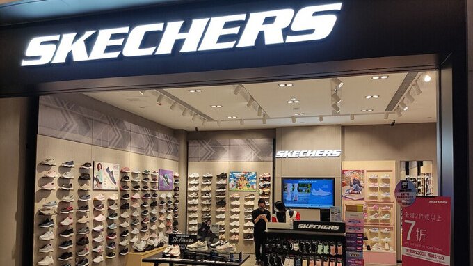 I brasiliani comprano Skechers per 9,42 miliardi, il più grande accordo nel settore sneakers
