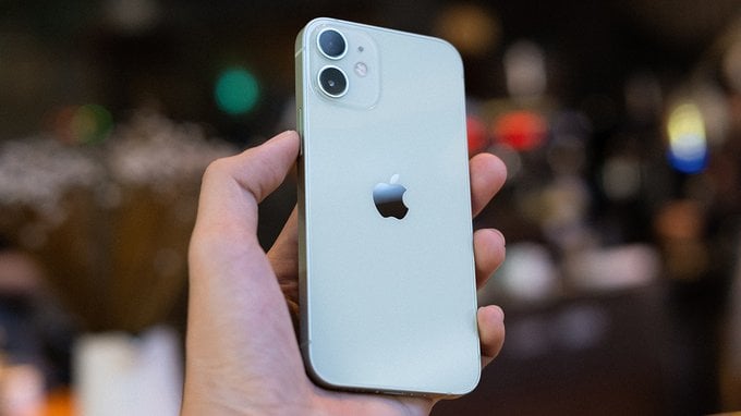 iPhone 12 Mini: prezzo e caratteristiche del nuovo modello economico