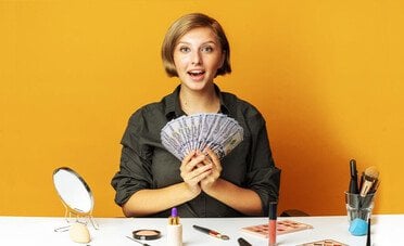 Quanto guadagna un content creator? La classifica dei più pagati al mondo