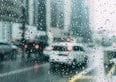 Non è l'acqua, è l'elettricità. Uno studio su Nature riscrive i danni della pioggia sulla carrozzeria auto