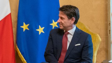 Giuseppe Conte: “Con il lockdown è cresciuta la mia popolarità”