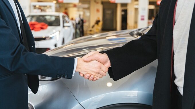 Sempre più italiani stanno comprando queste auto per risparmiare