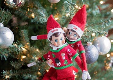 Elf on the shelf, storia e scherzi dell'elfo di Natale (e la lettera da scaricare)