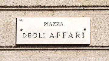 Le 2 azioni a Piazza Affari che potrebbero salire di circa il 50%