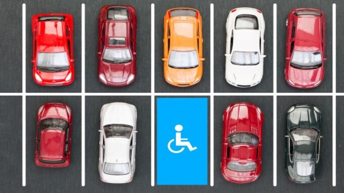 Contrassegno parcheggio disabili: requisiti, come richiederlo e regole per le strisce blu