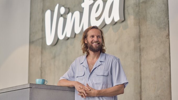 Vinted vola a 8 miliardi. Perché il colosso del second-hand non ha fretta di quotarsi?