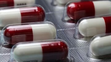 Un milione di farmaci contraffatti in Italia (e forse anche di più): come riconoscerli
