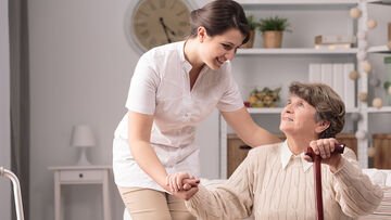 Bonus di 541 euro per anziani e disabili, ecco come averlo nel 2025