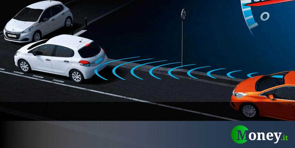 Sulle nuove auto potrebbe arrivare presto una nuova luce verde. Ecco a cosa servirà