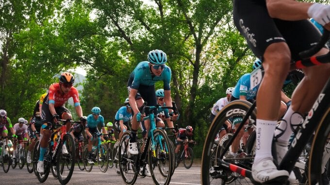 Quanto guadagna un ciclista? Gli stipendi dai più ricchi ai gregari
