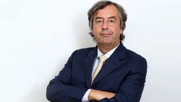 Chi è Roberto Burioni: docente e virologo famoso sui social, biografia e carriera