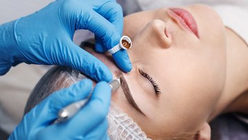 Il microblading fa male? Risponde l'esperta Angela Terlizzi