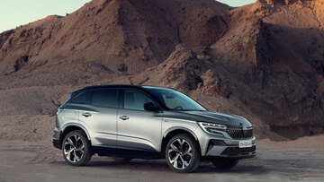 Renault Austral, via i preordini: motori, consumi, allestimenti, prezzi, foto