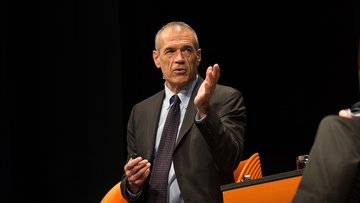 Italia, l'allarme di Cottarelli: deficit al 10,2%