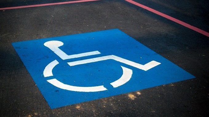 Come ottenere un parcheggio riservato?