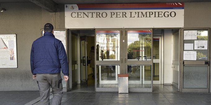 Concorsi pubblici, nel Lazio bando da 600 posti: requisiti, profili ricercati e data di uscita