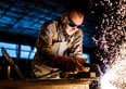 Pensioni, a che età ci va chi lavora in fabbrica e le novità per il prossimo anno