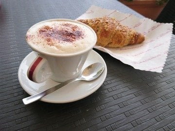 La Spagna si prepara a chiudere i dehors di bar e ristoranti quest'estate in caso di caldo estremo 