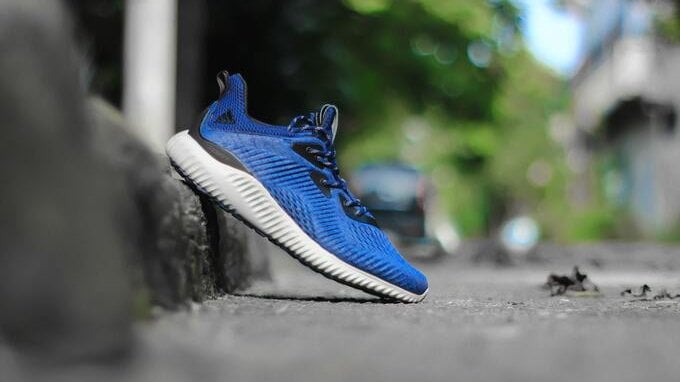 Le scarpe da ginnastica migliori secondo i test, durano di più e quindi risparmi