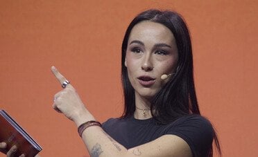 Quanto guadagna Aurora Ramazzotti? Il patrimonio della figlia d'arte
