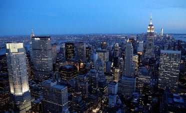 Il sindaco di New York porta il Ramadan nelle istituzioni. Cosa sta succedendo?