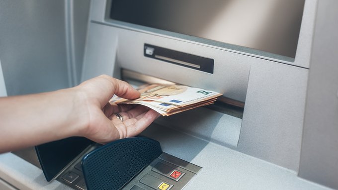 Si possono ritirare tutti i soldi dalla banca?