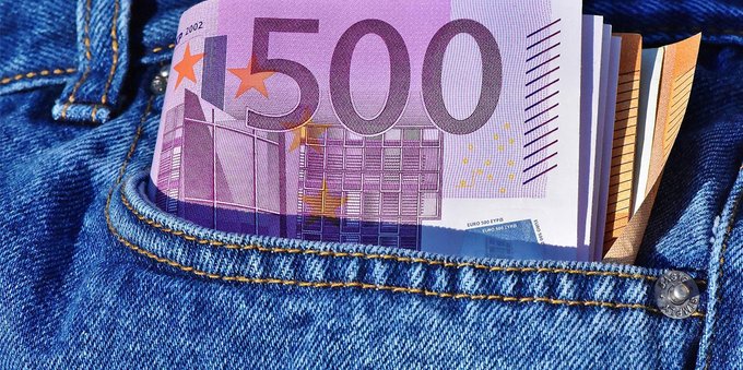 Pensione minima a 1.000 euro: facciamo i conti alla proposta Berlusconi