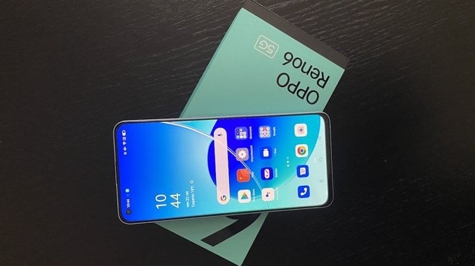 Oppo Reno6 5G: la recensione 