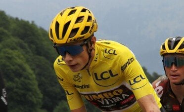 Quanto guadagna Jonas Vingegaard? Patrimonio e stipendio del vincitore del Giro 2026