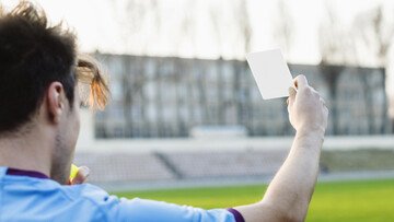 Cos'è il cartellino bianco e quando viene mostrato ai calciatori (e non solo)