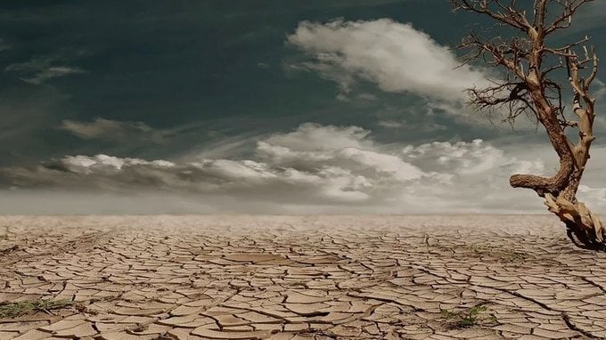 Esiste un treno lungo 7 km che attraversa il deserto senza conducente