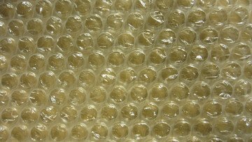 Se hai fogli di pluriball, non farli scoppiare. Sono un tesoro, secondo gli esperti