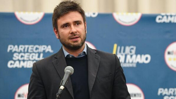 Crisi Movimento 5 Stelle: cosa ha in mente Di Battista?