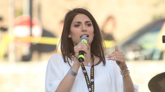 Sondaggio elezioni Roma: Raggi in testa, bene Sgarbi. Ma al ballottaggio vince il PD