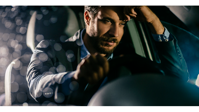 Colpo di sonno alla guida, il conducente è sempre responsabile: cosa si rischia