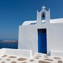 Piccola chiesa a Imerovigli, Santorini, Grecia
