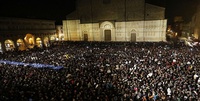 Le sardine diventano movimento: nasce l'associazione per gestire le donazioni raccolte