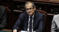 Tria mette i paletti al governo: “Primo impegno ridurre il debito”