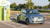 Fiat 500 elettrica ruba clienti alle rivali