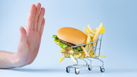 Allarme spesa: in oltre 1.250 alimenti c'è un conservante che può far male alla salute
