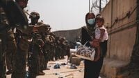 Afghanistan: quanti sono i civili lasciati soli, le cifre della crisi umanitaria