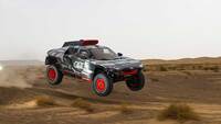 Audi sfida la Dakar con la RS Q e-tron: un prototipo elettrico 